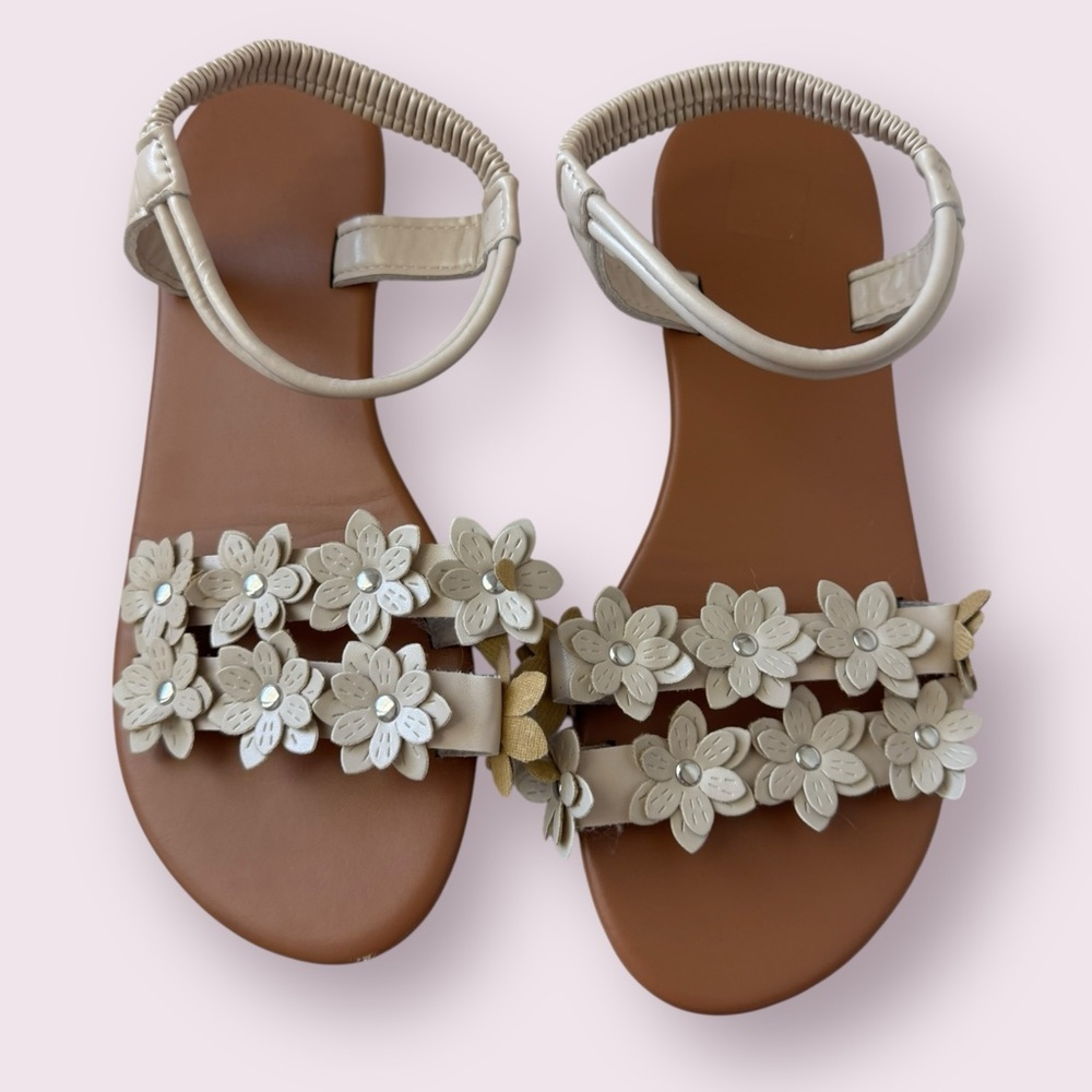 Beige Floral Embellished Sandals Flat Ankle Strap Boho Summer Size 7.5